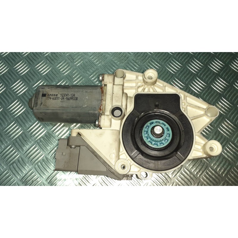 Recambio de motor elevalunas delantero izquierdo para citroen xsara picasso 1.6 hdi 90 exclusive referencia OEM IAM 103241104 16