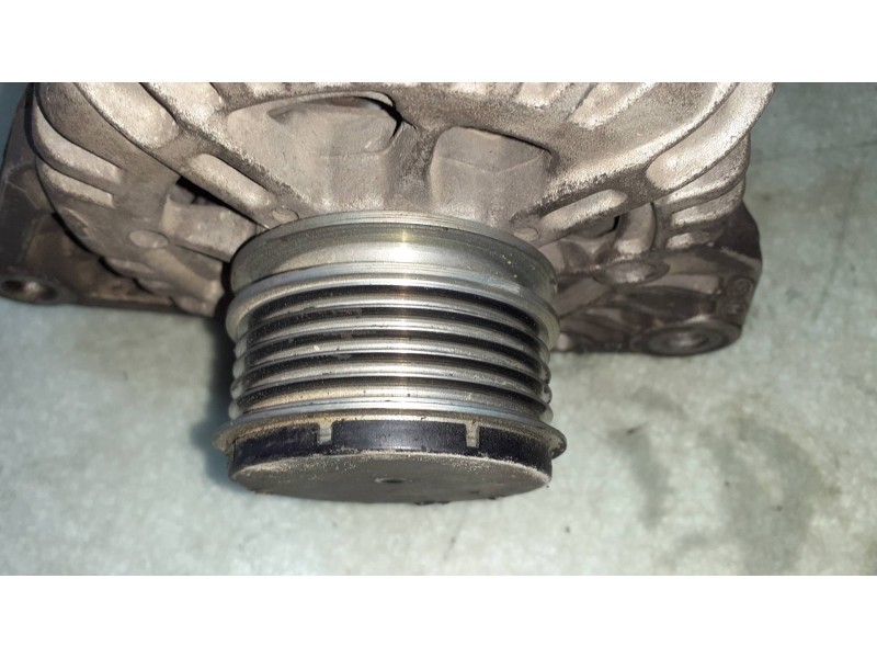 Recambio de alternador para kia rio 1.5 crdi ex1 referencia OEM IAM 2655475 VALEO 120A