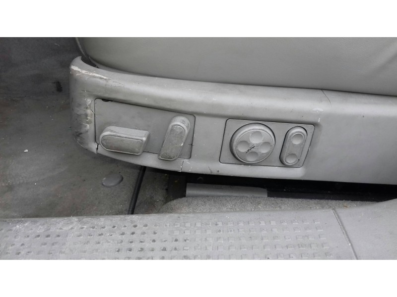 audi a8 (d2) del año 2000