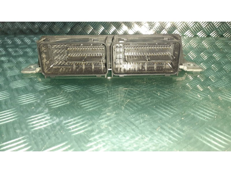 Recambio de centralita motor uce para ford kuga plug-in hybrid st-line referencia OEM IAM LX6A12A650DGA 16483532201 LV4A12B684CA