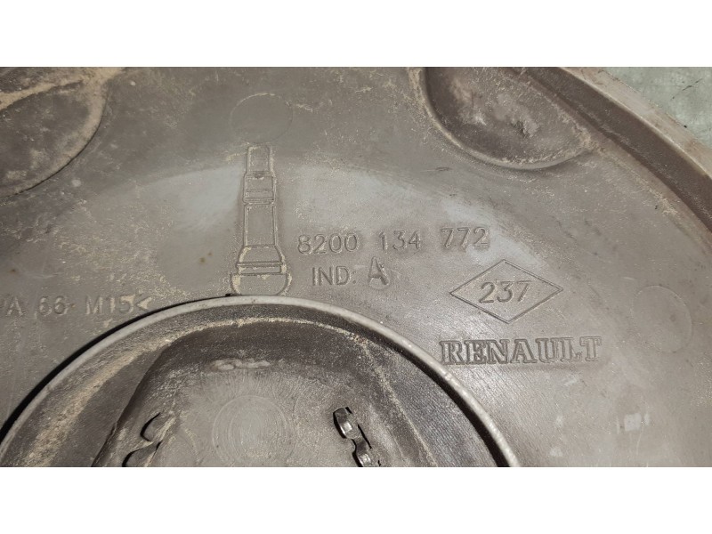 Recambio de tapacubos para renault scenic ii referencia OEM IAM 8200134772  1 TAPA Recambio de tapacubos para renault scenic ii referencia OEM IAM 8200134772  1 TAPA