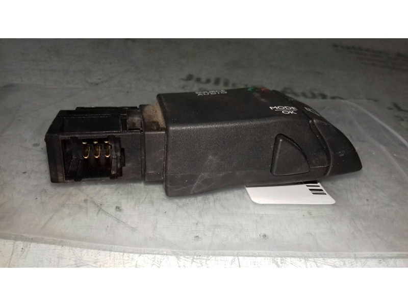 Recambio de mando multifuncion para renault clio iv business referencia OEM IAM 255522448R 344422023GB 