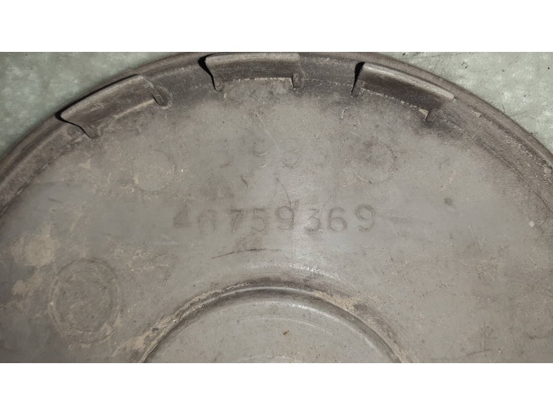 Recambio de tapacubos para fiat punto berlina (188) referencia OEM IAM 46759369  1 TAPA Recambio de tapacubos para fiat punto berlina (188) referencia OEM IAM 46759369  1 TAPA