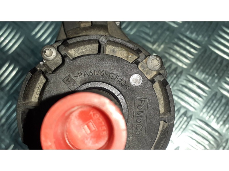 Recambio de bomba agua para ford kuga plug-in hybrid st-line referencia OEM IAM LX6118D473HPD CF339 AUXILIAR
