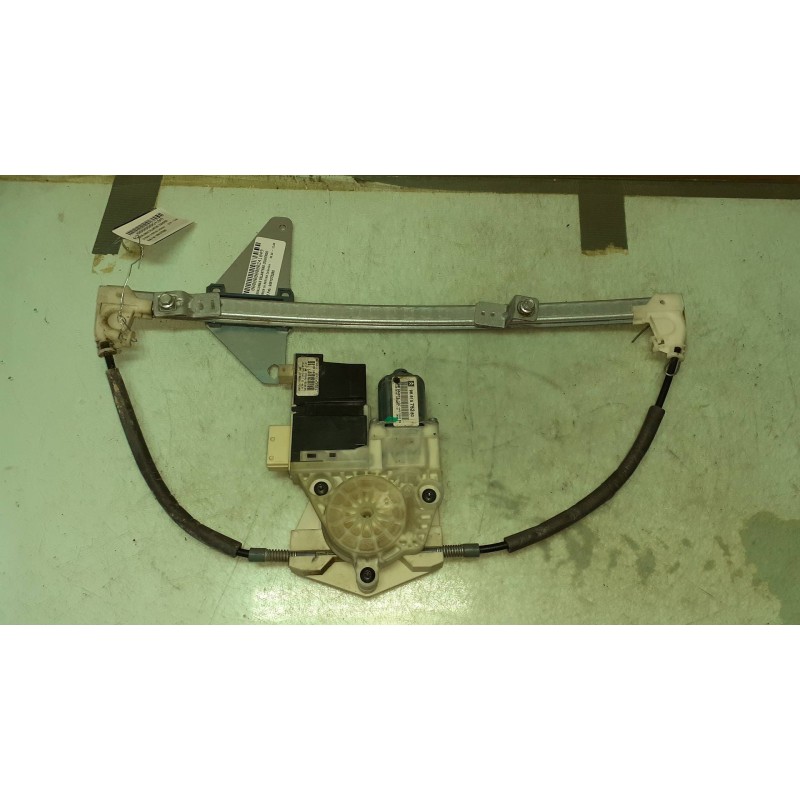 Recambio de elevalunas delantero izquierdo para citroen c4 berlina collection referencia OEM IAM 9681575280  ELECTRICO