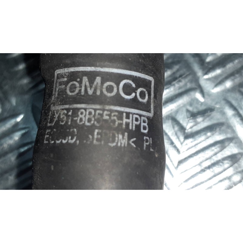 Recambio de tubo para ford kuga plug-in hybrid st-line referencia OEM IAM LX618B555HPB FOMOCO RADIADOR