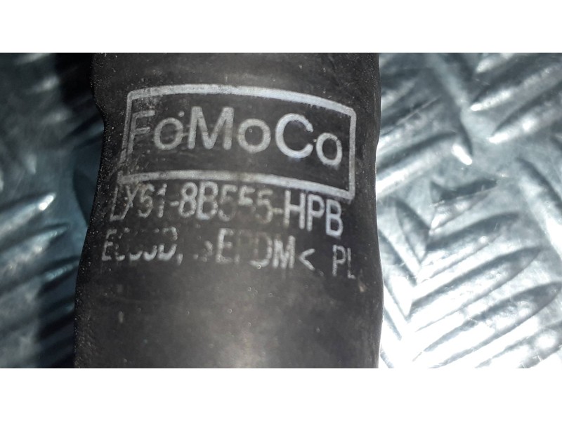 Recambio de tubo para ford kuga plug-in hybrid st-line referencia OEM IAM LX618B555HPB FOMOCO RADIADOR