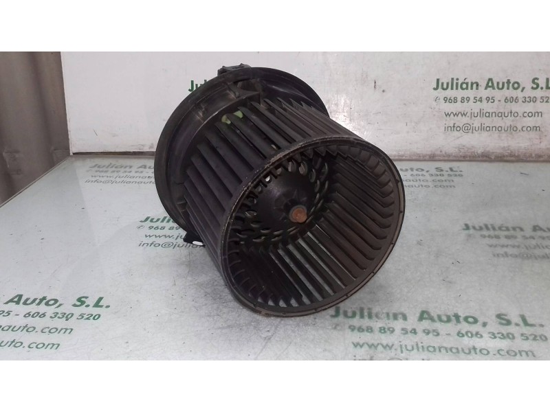 Recambio de ventilador calefaccion para renault clio iv business referencia OEM IAM T1029527H 249599 VALEO