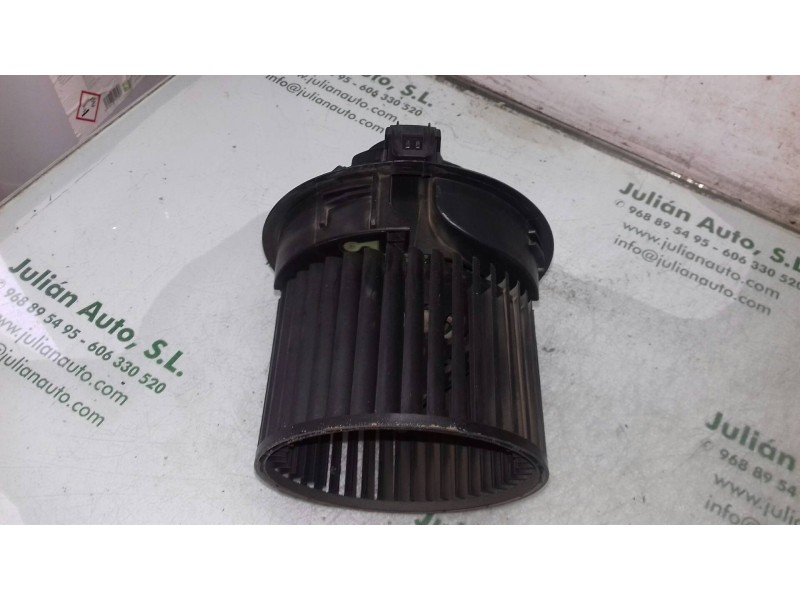 Recambio de ventilador calefaccion para renault clio iv business referencia OEM IAM T1029527H 249599 VALEO