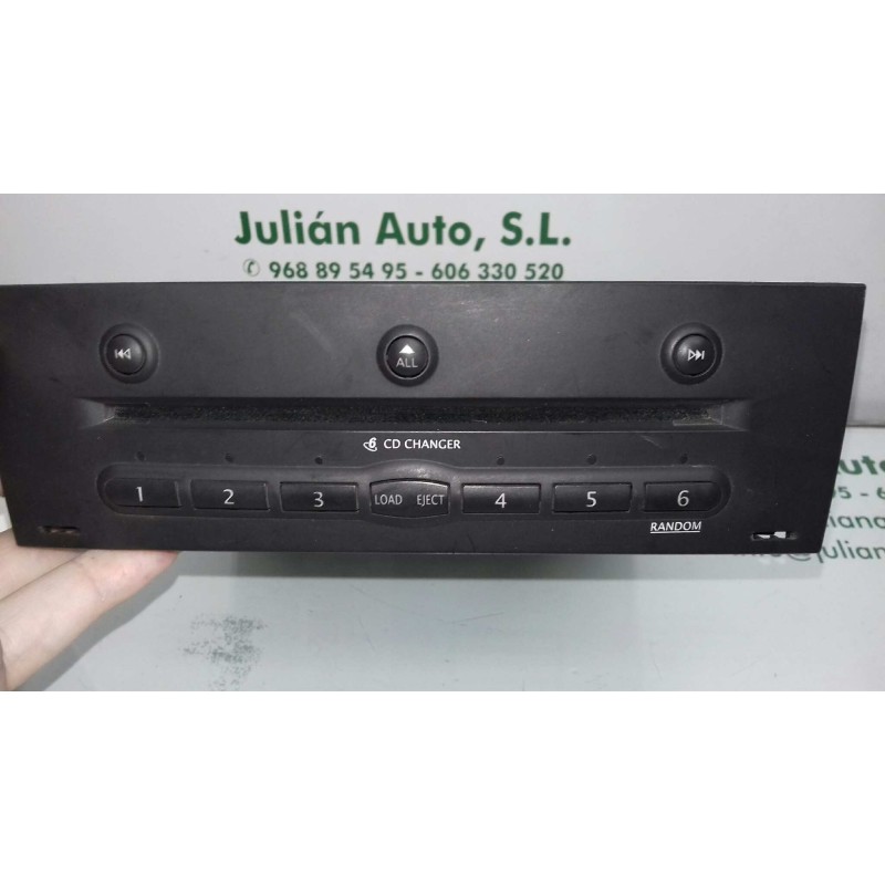 Recambio de sistema audio / radio cd para renault megane ii berlina 5p confort authentique referencia OEM IAM 8200084437 8200084
