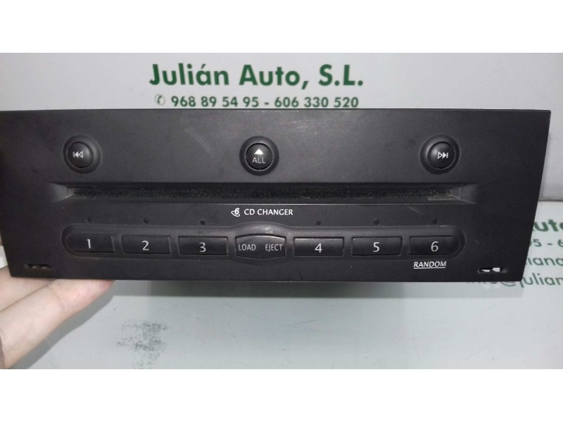 Recambio de sistema audio / radio cd para renault megane ii berlina 5p confort authentique referencia OEM IAM 8200084437 8200084