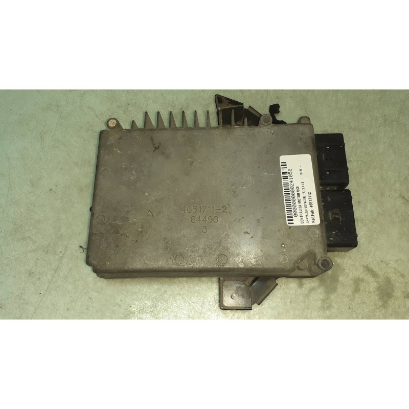 Recambio de centralita motor uce para chrysler voyager (es) 3.0 le referencia OEM IAM 46517112 P04606113 04606113