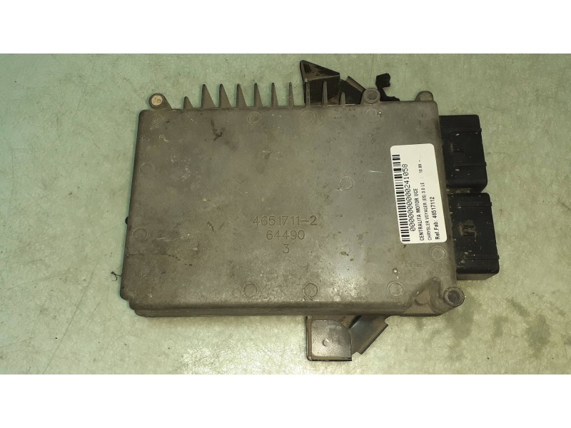 Recambio de centralita motor uce para chrysler voyager (es) 3.0 le referencia OEM IAM 46517112 P04606113 04606113 Recambio de centralita motor uce para chrysler voyager (es) 3.0 le referencia OEM IAM 46517112 P04606113 04606113