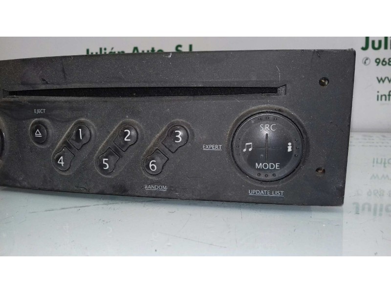 Recambio de sistema audio / radio cd para renault megane ii berlina 5p dynamique referencia OEM IAM 8200505114 8200505114T 