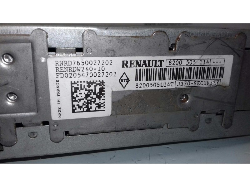 Recambio de sistema audio / radio cd para renault megane ii berlina 5p dynamique referencia OEM IAM 8200505114 8200505114T 