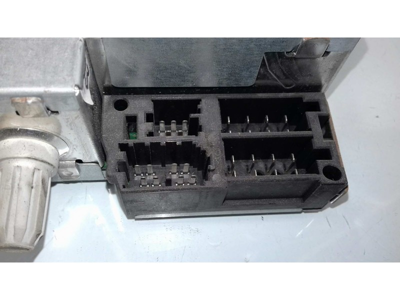 Recambio de sistema audio / radio cd para renault megane ii berlina 5p dynamique referencia OEM IAM 8200505114 8200505114T 