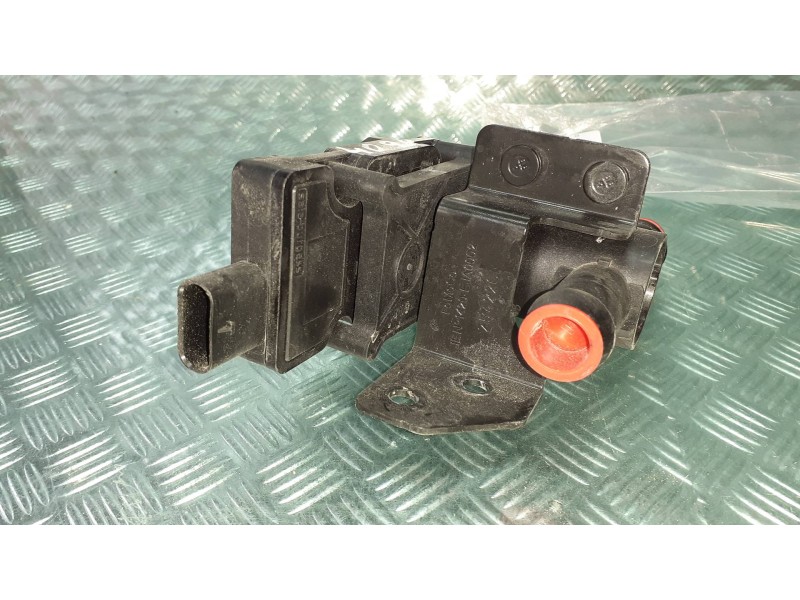 Recambio de valvula intercambio de calefaccion para ford kuga plug-in hybrid st-line referencia OEM IAM LX618C605HPB FOMOCO CALE