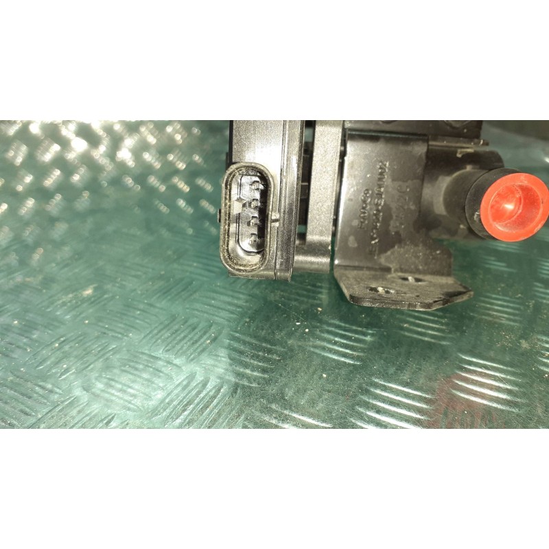 Recambio de valvula intercambio de calefaccion para ford kuga plug-in hybrid st-line referencia OEM IAM LX618C605HPB FOMOCO CALE