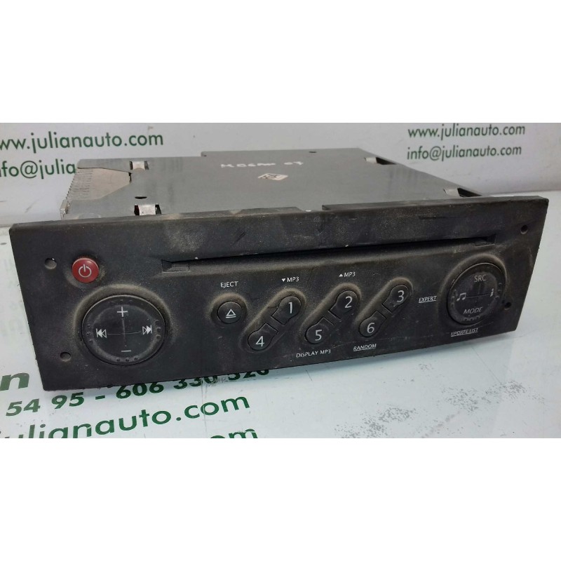 Recambio de sistema audio / radio cd para renault megane ii berlina 5p emotion referencia OEM IAM 8200633637 8200633637T 