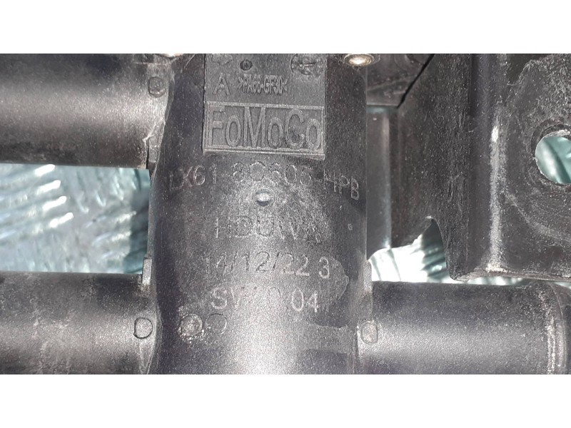 Recambio de valvula intercambio de calefaccion para ford kuga plug-in hybrid st-line referencia OEM IAM LX618C605HPB FOMOCO CALE