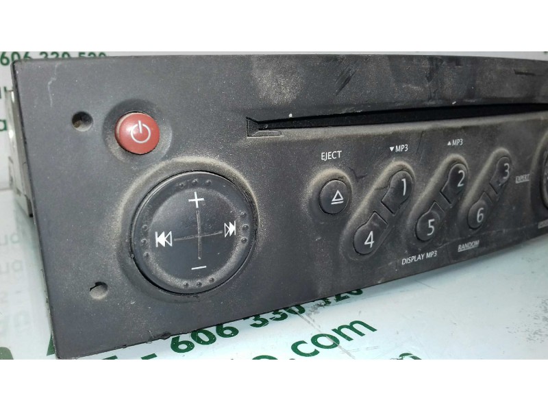Recambio de sistema audio / radio cd para renault megane ii berlina 5p emotion referencia OEM IAM 8200633637 8200633637T  Recambio de sistema audio / radio cd para renault megane ii berlina 5p emotion referencia OEM IAM 8200633637 8200633637T