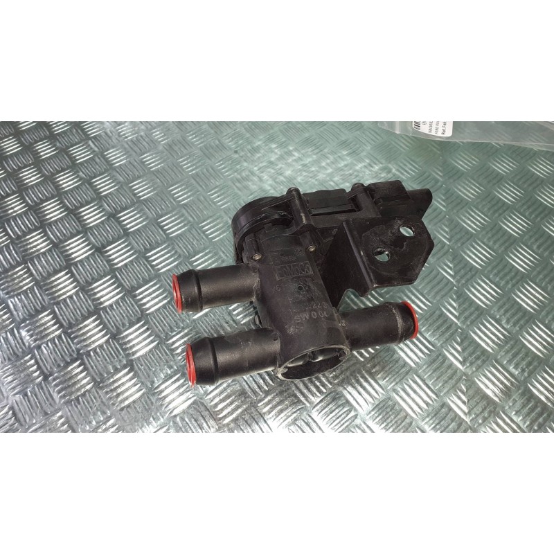 Recambio de valvula intercambio de calefaccion para ford kuga plug-in hybrid st-line referencia OEM IAM LX618C605HPB FOMOCO CALE