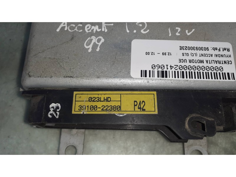 Recambio de centralita motor uce para hyundai accent (lc) gls referencia OEM IAM 9030930023E  3911022380