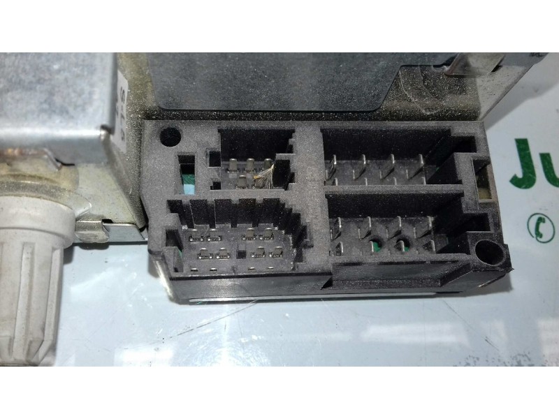 Recambio de sistema audio / radio cd para renault megane ii berlina 5p emotion referencia OEM IAM 8200633637 8200633637T  Recambio de sistema audio / radio cd para renault megane ii berlina 5p emotion referencia OEM IAM 8200633637 8200633637T