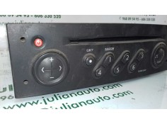 Recambio de sistema audio / radio cd para renault megane ii berlina 5p confort authentique referencia OEM IAM 8200256141 8200256 2
