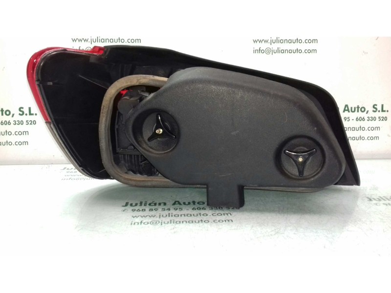 Recambio de piloto trasero derecho para peugeot 306 berlina 3/4/5 puertas (s2) boulebard referencia OEM IAM 2321D  VALEO