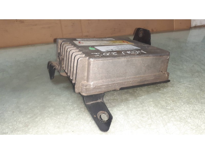 Recambio de centralita motor uce para chrysler neon (pl) 16v sport referencia OEM IAM P05293389  