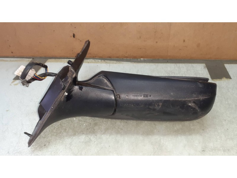 Recambio de retrovisor derecho para nissan primera berlina (p11) 2.0 navigation referencia OEM IAM 015334  ELECTRICO
