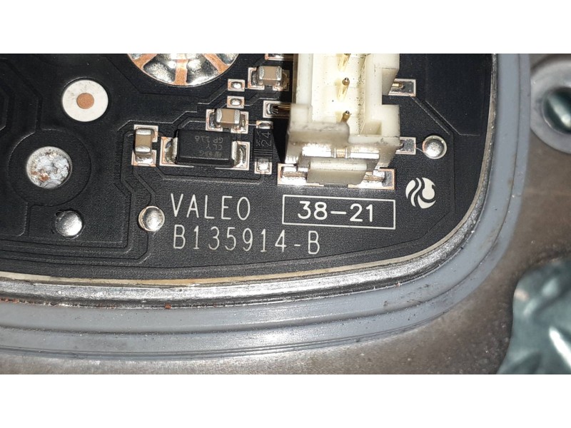 Recambio de modulo electronico para ford kuga plug-in hybrid st-line referencia OEM IAM B135914B  