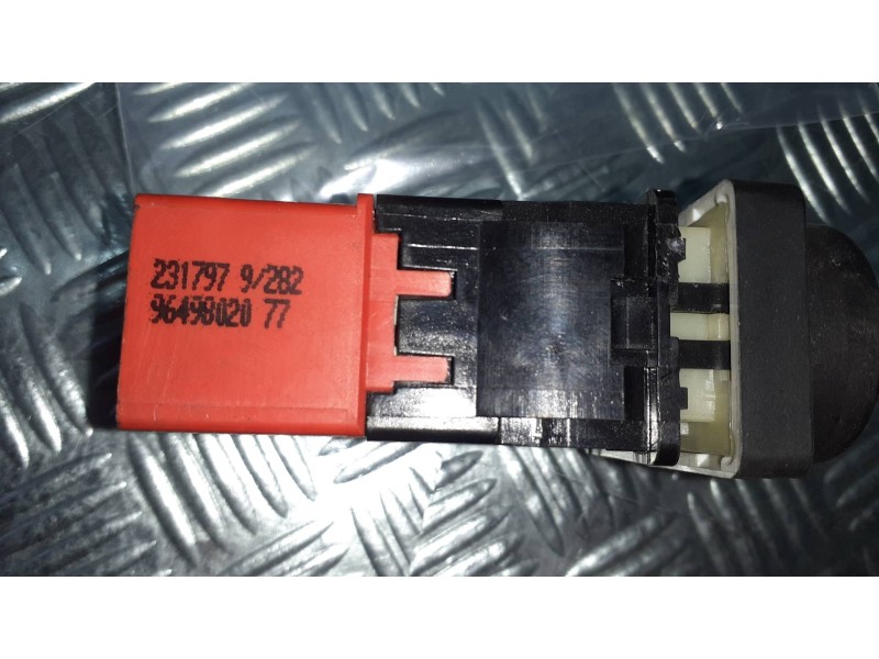 Recambio de interruptor para citroen xsara picasso 1.6 hdi 90 exclusive referencia OEM IAM 9649802077 CONECTOR 6 PINES BLOQUEO