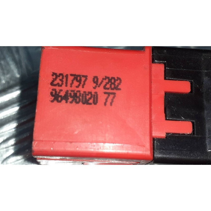 Recambio de interruptor para citroen xsara picasso 1.6 hdi 90 exclusive referencia OEM IAM 9649802077 CONECTOR 6 PINES BLOQUEO