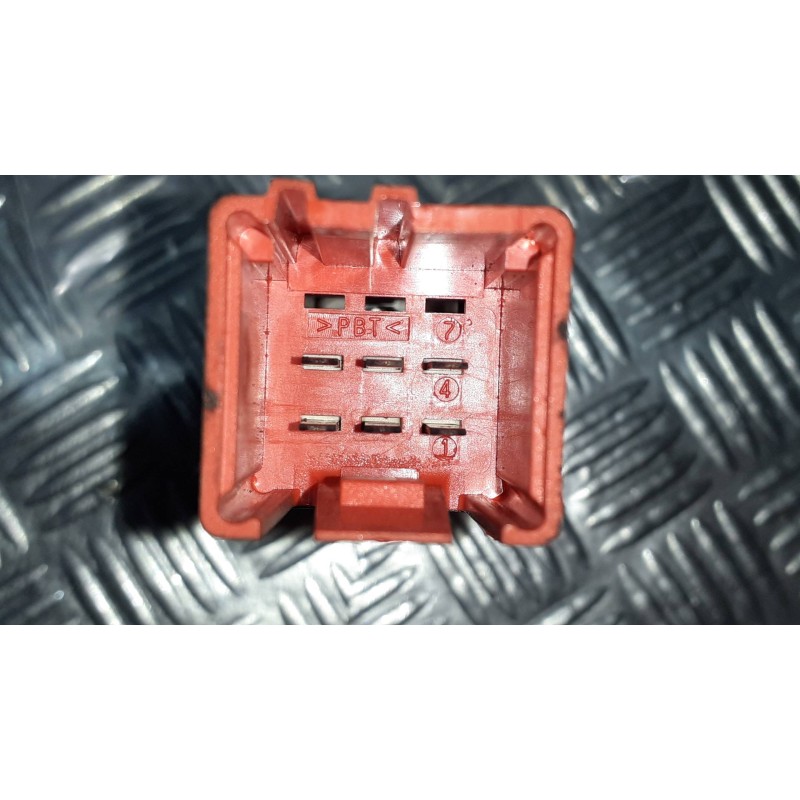 Recambio de interruptor para citroen xsara picasso 1.6 hdi 90 exclusive referencia OEM IAM 9649802077 CONECTOR 6 PINES BLOQUEO