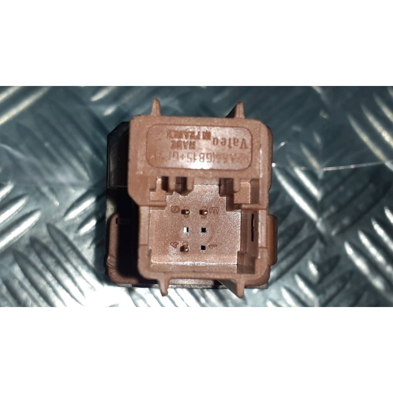 Recambio de interruptor para citroen xsara picasso 1.6 hdi 90 exclusive referencia OEM IAM 9644805077 CONECTOR 3 PINES BLOQUEO