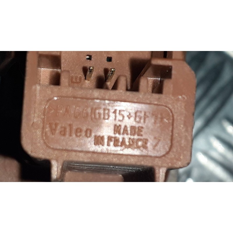 Recambio de interruptor para citroen xsara picasso 1.6 hdi 90 exclusive referencia OEM IAM 9644805077 CONECTOR 3 PINES BLOQUEO