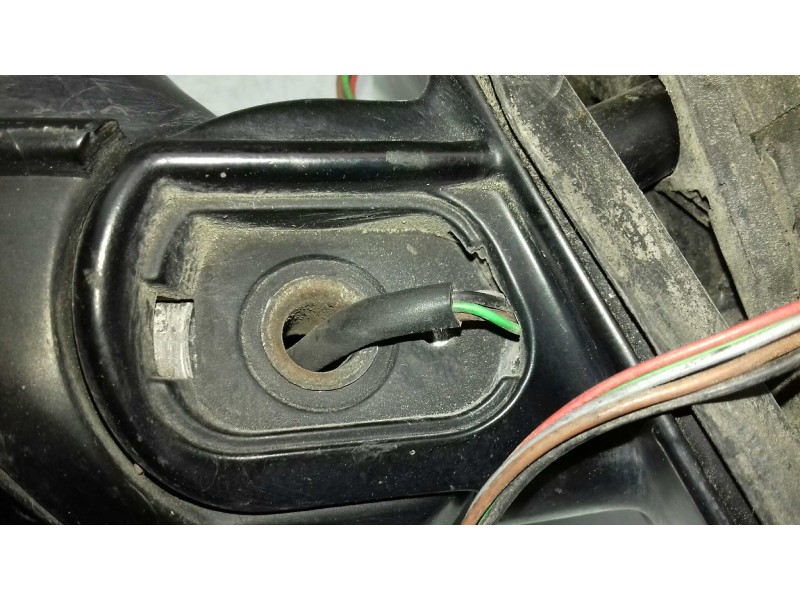 Recambio de retrovisor izquierdo para bmw serie 5 berlina (e39) 525tds referencia OEM IAM 32289  ELECTRICO