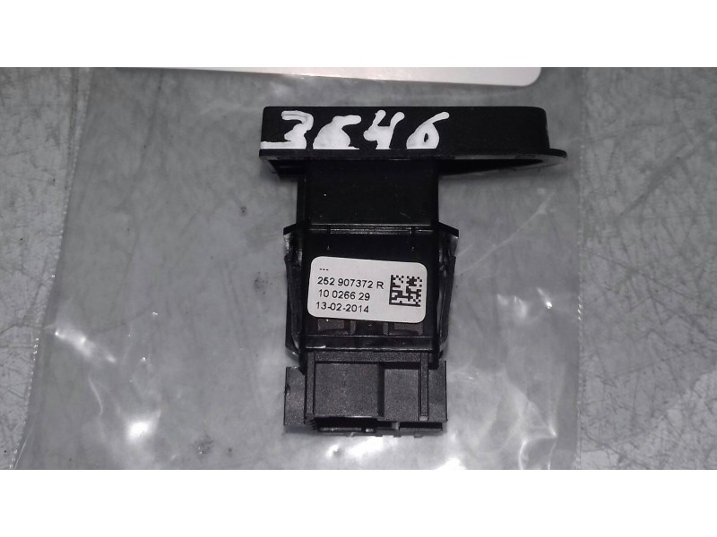 Recambio de warning para renault clio iv business referencia OEM IAM 252907372R 10026629 
