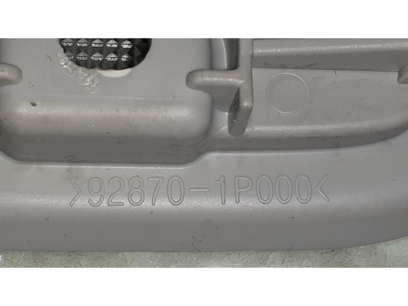 Recambio de luz interior para hyundai i20 classic referencia OEM IAM 928501M00 928701P000 