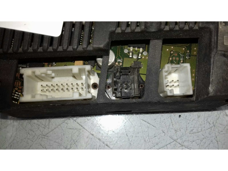 Recambio de mando climatizador para bmw serie 3 berlina (e46) 320d referencia OEM IAM 64116907897 5HB00773816 HELLA