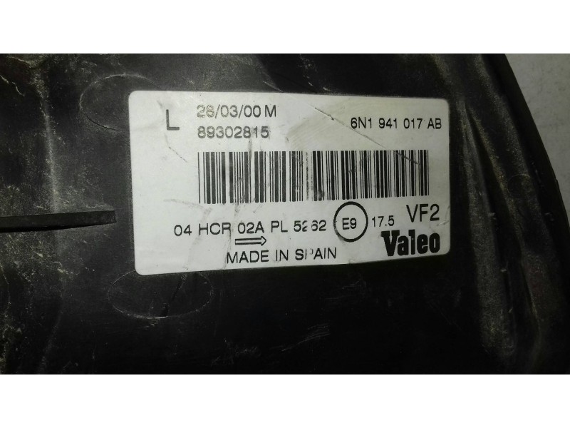 Recambio de faro izquierdo para volkswagen polo berlina (6n2) conceptline referencia OEM IAM 6N1941017AB  