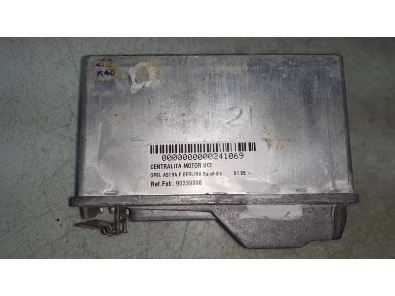 Recambio de centralita motor uce para opel astra f berlina sunshine referencia OEM IAM 90339998 5SE00666100 HELLA
