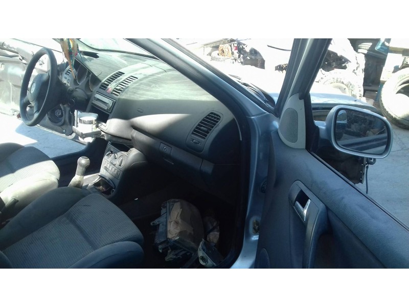 volkswagen polo berlina (6n2) del año 2001