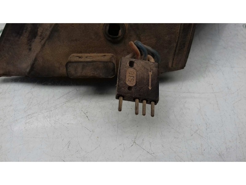 Recambio de retrovisor derecho para bmw serie 7 (e32) referencia OEM IAM E117111  ELECTRICO