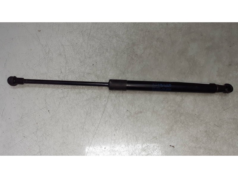 Recambio de amortiguadores maletero / porton para bmw serie 1 berlina (e81/e87) 2.0 cat referencia OEM IAM 0681VK 0350N 