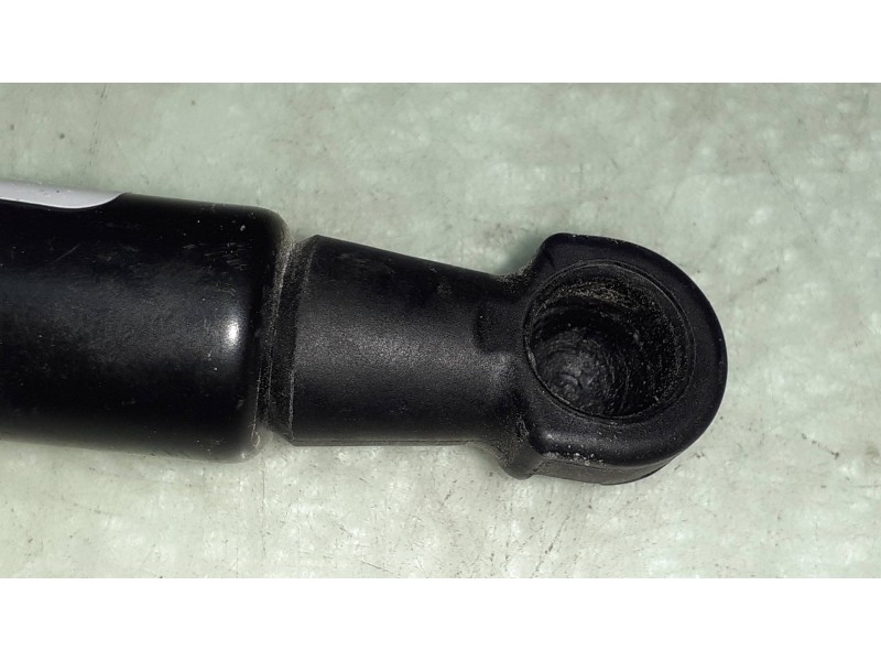 Recambio de amortiguadores maletero / porton para bmw serie 1 berlina (e81/e87) 2.0 cat referencia OEM IAM 0681VK 0350N 