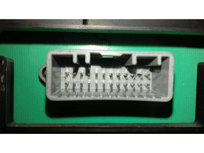 Recambio de cuadro instrumentos para renault megane ii berlina 5p luxe dynamique referencia OEM IAM 8200793135 4GRJC136972 VISTE