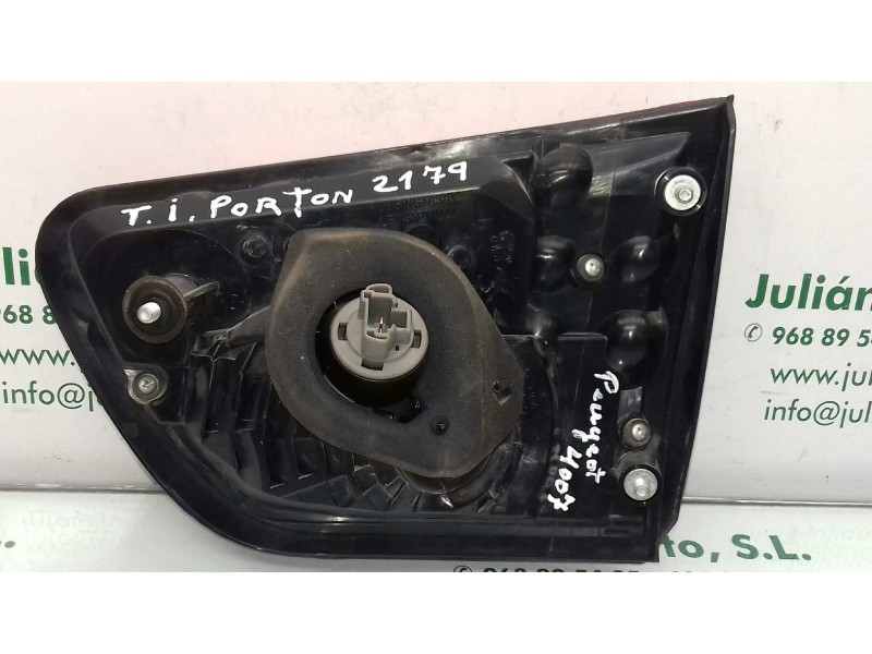 Recambio de piloto trasero izquierdo interior para peugeot 4007 business line referencia OEM IAM 1146379L  INT